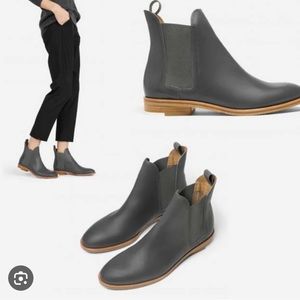 Everlane Chelsea boot